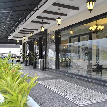 Hotel Zamburger Grand Jade Johor Bahru Dış mekan fotoğraf