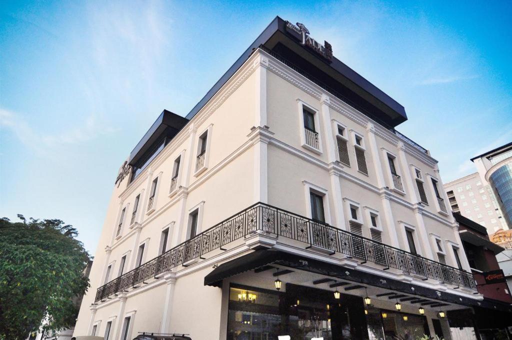 Hotel Zamburger Grand Jade Johor Bahru Dış mekan fotoğraf